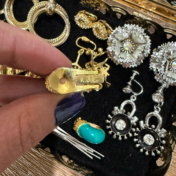 LOT OF 19 sets of earrings - Picture 7 of 7